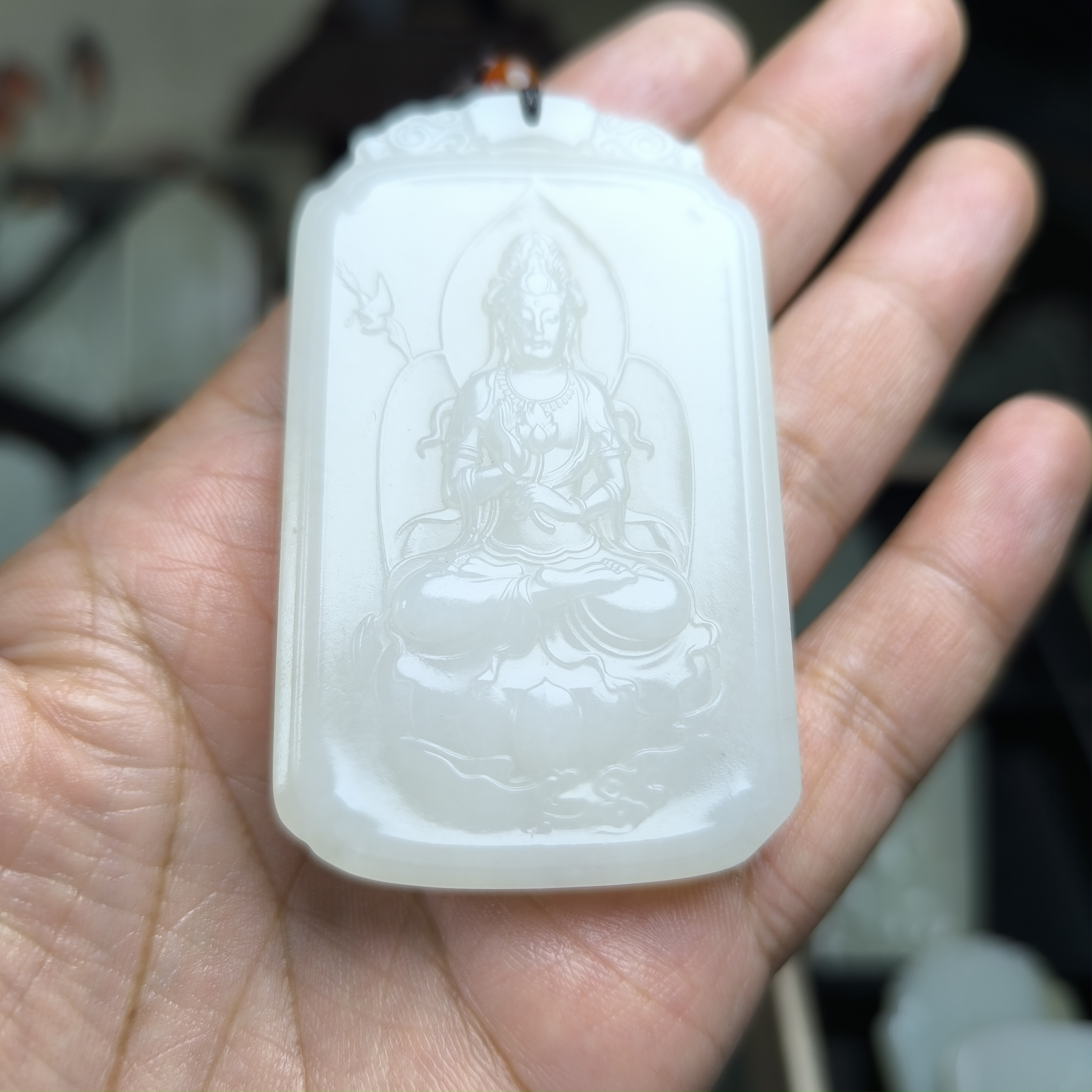 和田玉白玉观音菩萨牌子