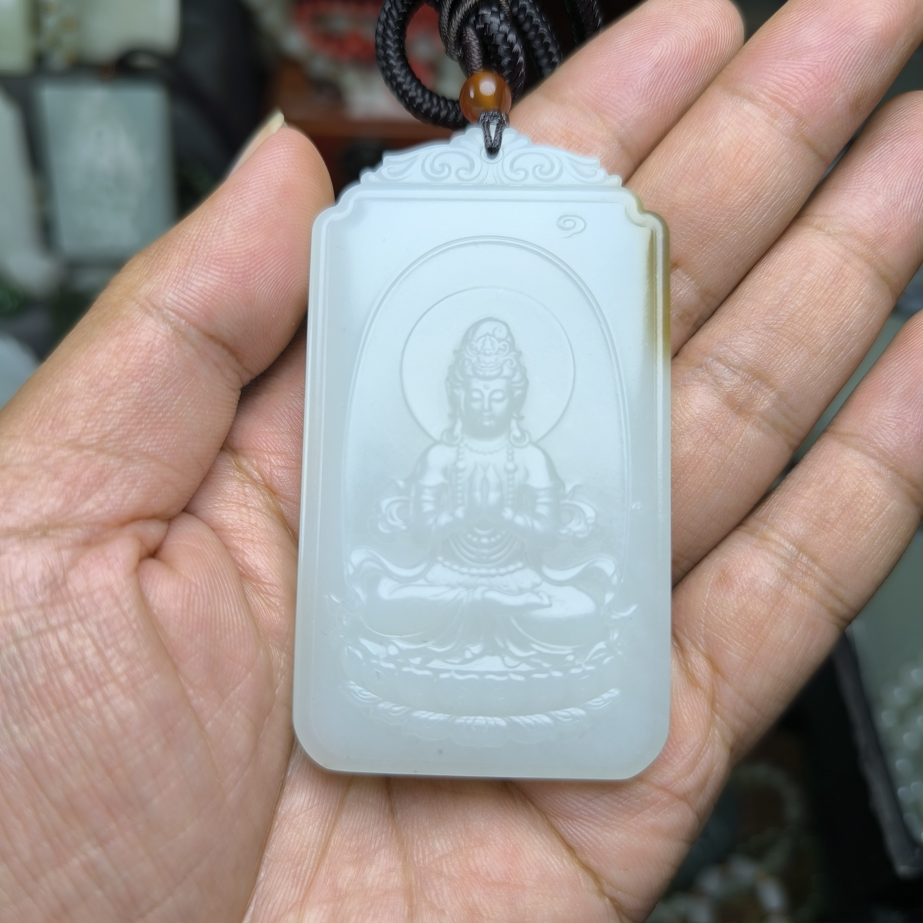 和田玉且末糖料观音牌玉雕牌挂件