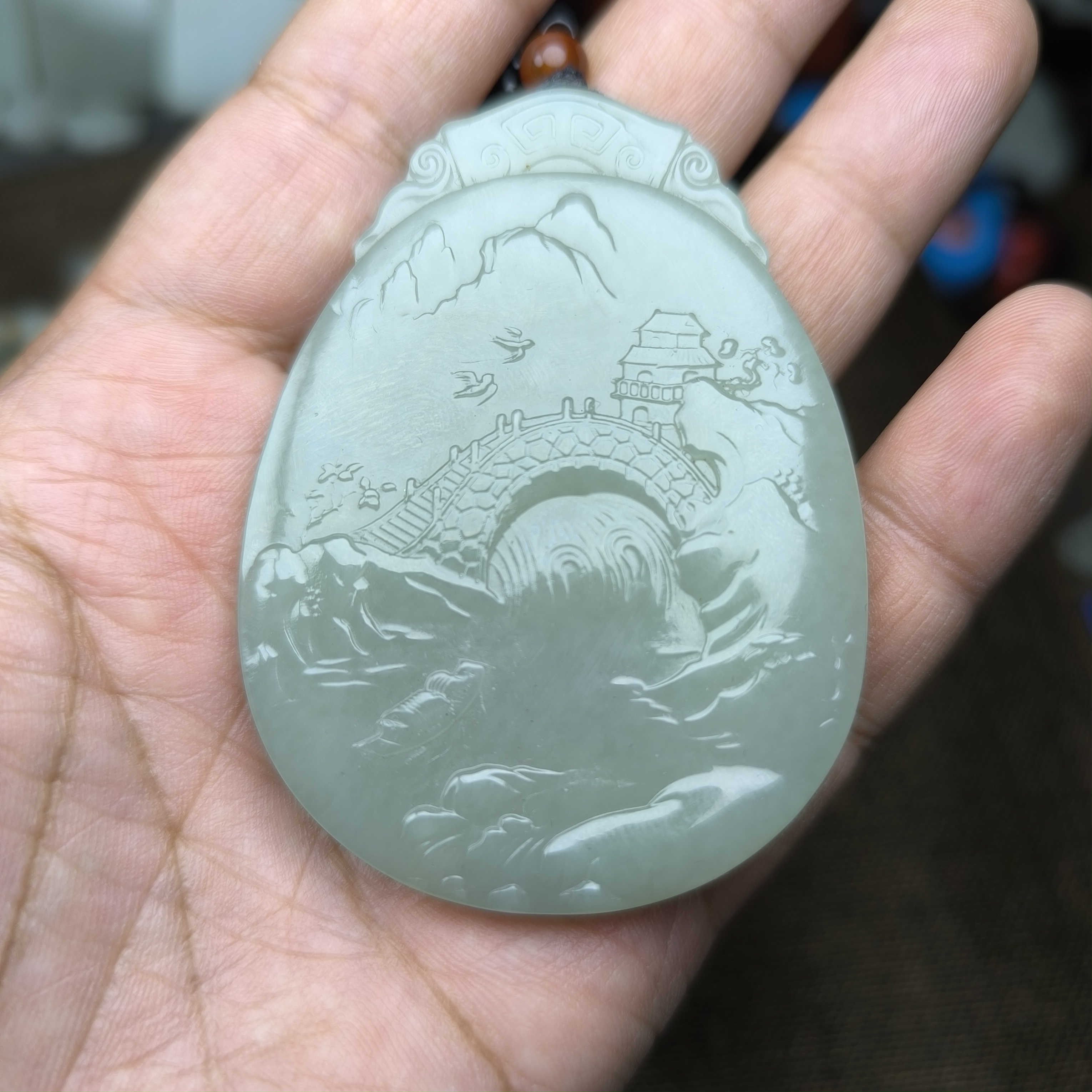 新疆和田玉且末蓝山水双面随行山水牌50+66