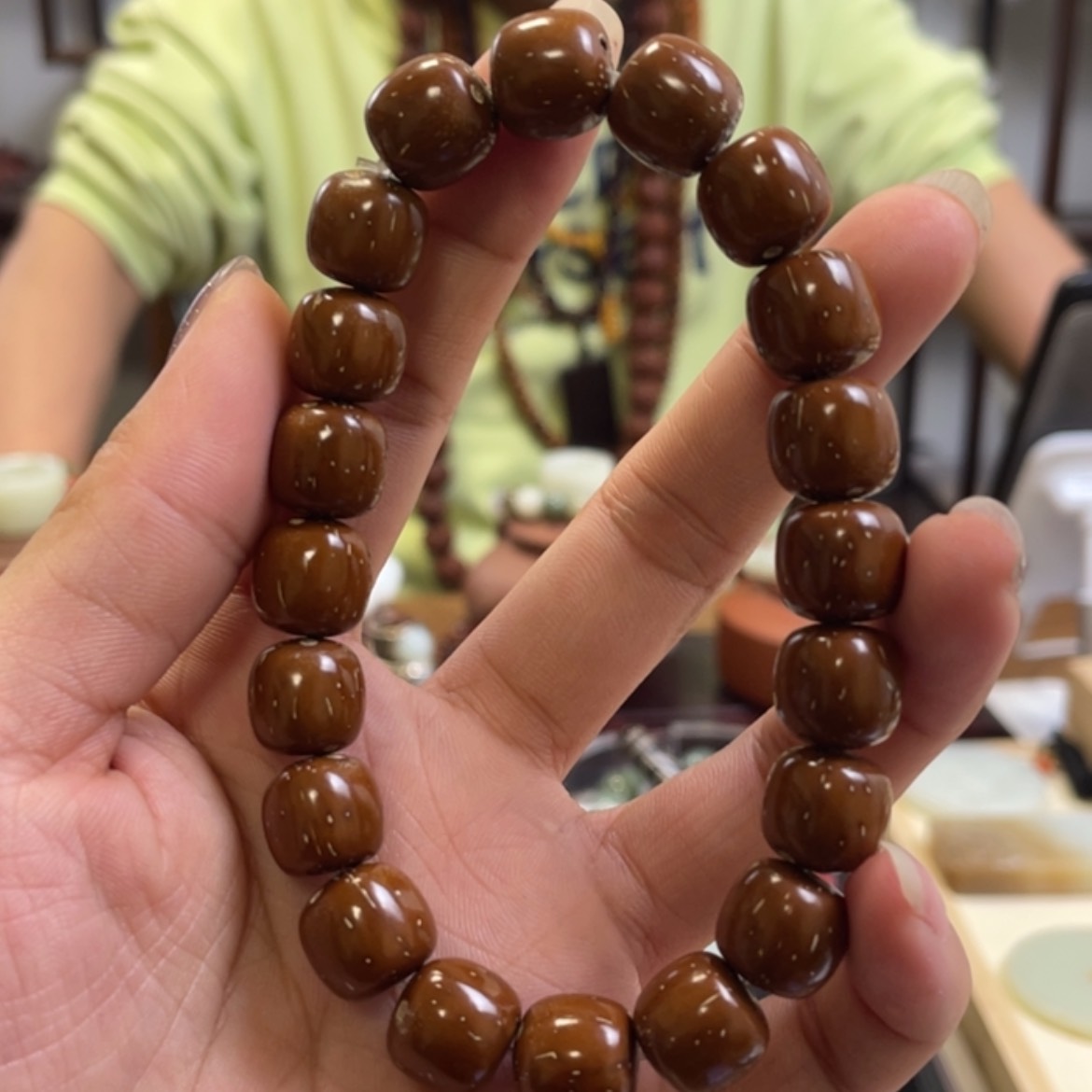 【闪购商品】紫金鼠手串吴*危