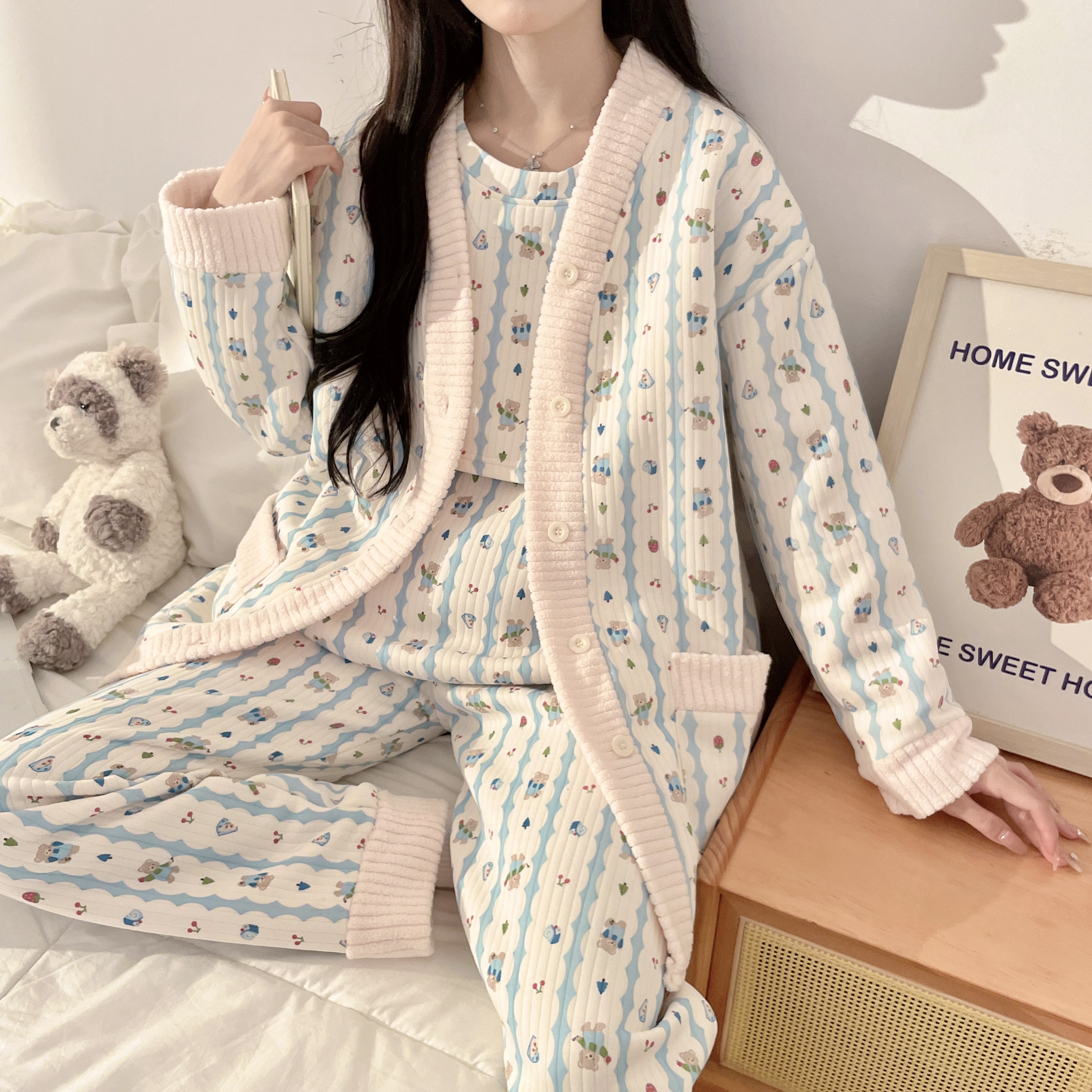 秋冬季三件套空气棉10-4月冬季月子服产后孕妇睡衣哺乳家居服套装