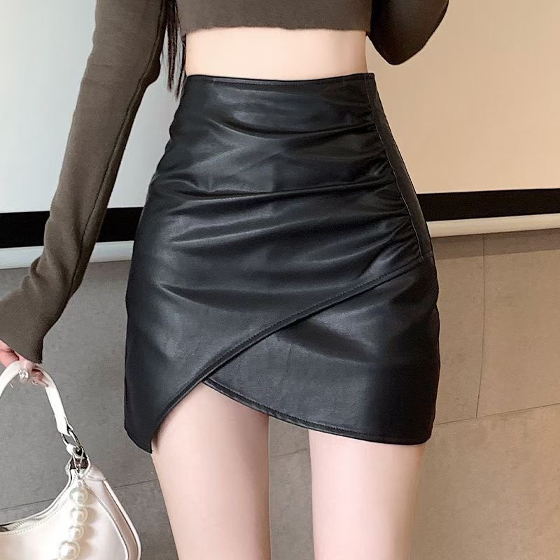 不规则PU皮半身裙女2025秋季新款高腰显瘦收腹防走光包臀短裙皮裙