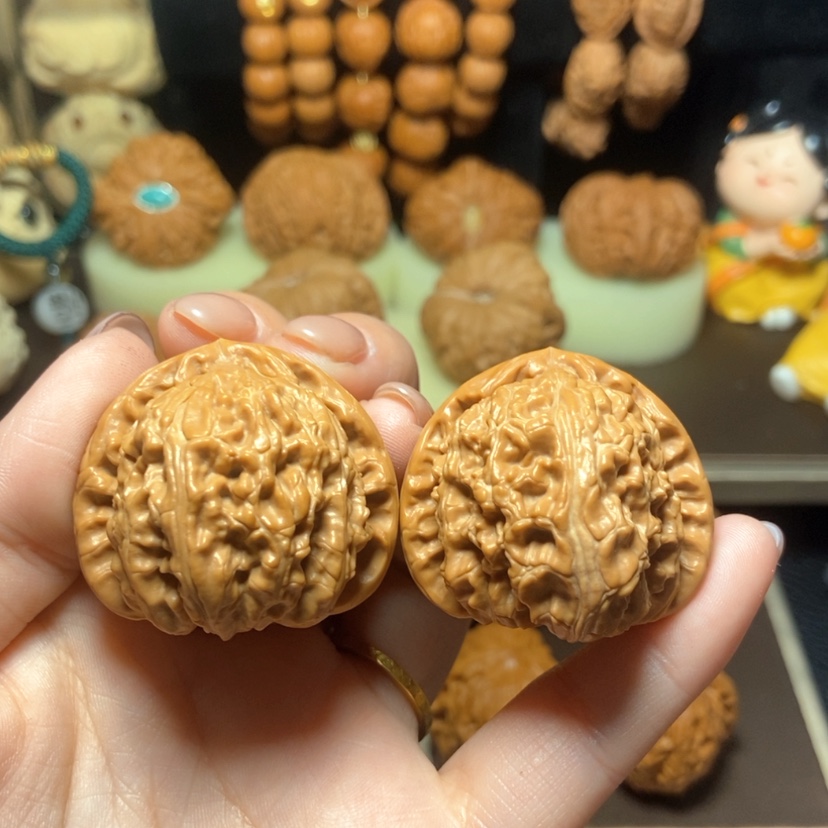 【闪购商品】文玩核桃吊坠太***啊38三角白