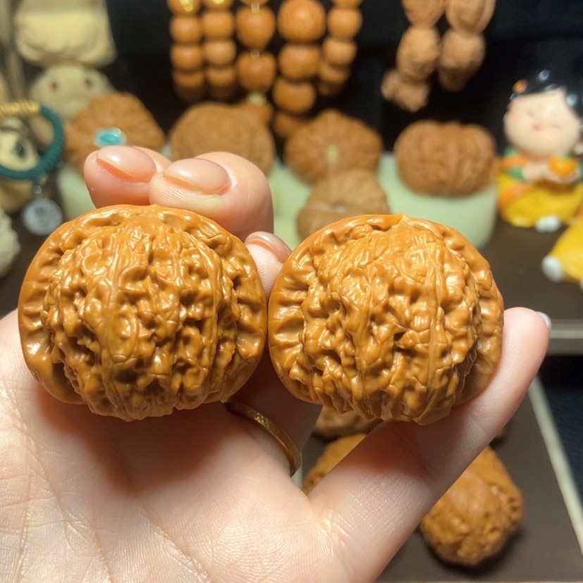【闪购商品】文玩核桃吊坠想***?39球白