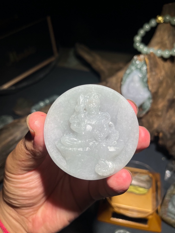 翡翠定制不动明王