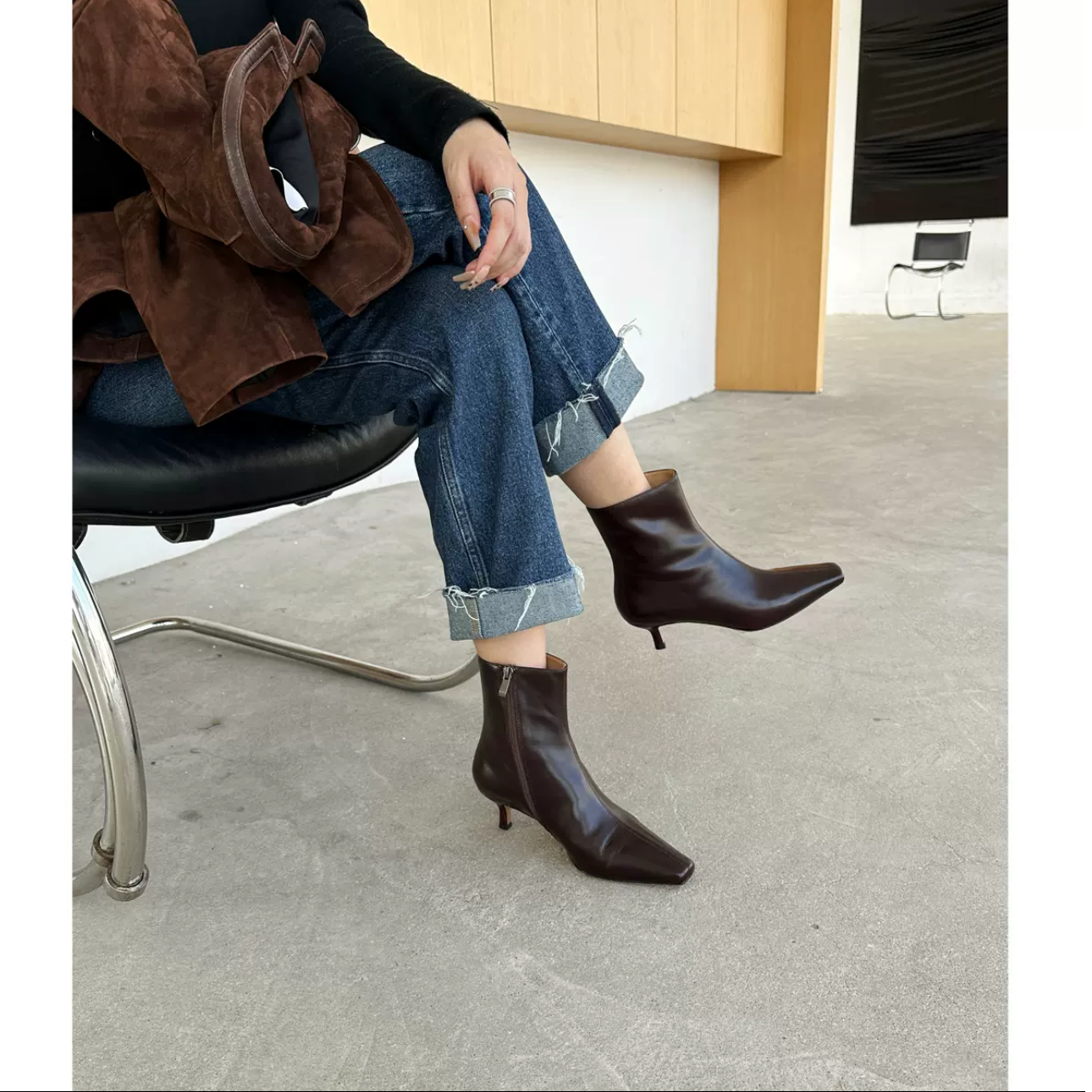 【直播】39-159气质细跟短靴方头高跟百搭套筒尖头冬时装靴黑色