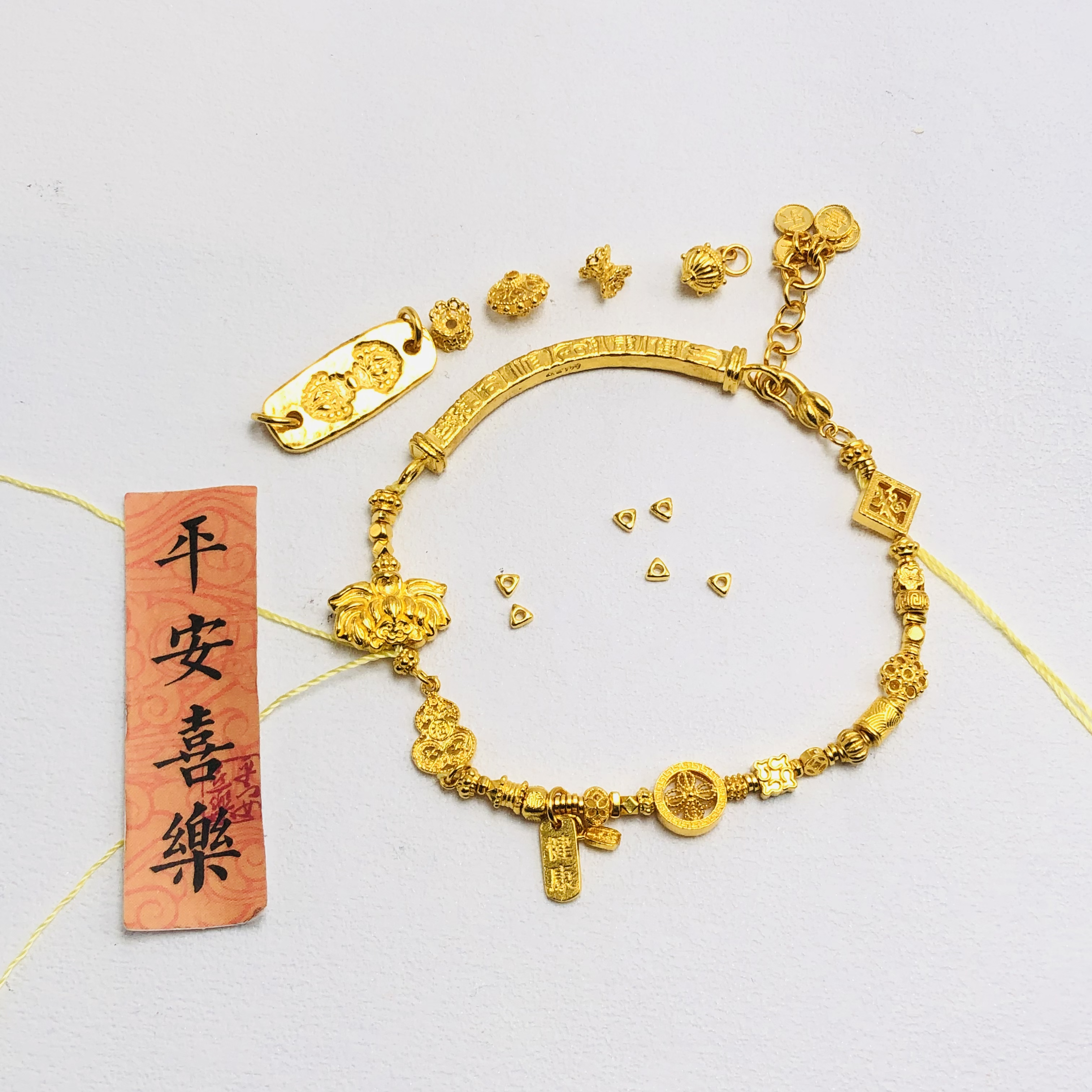何方珠宝足金999秋冬爆款乱七八糟轻奢手链t