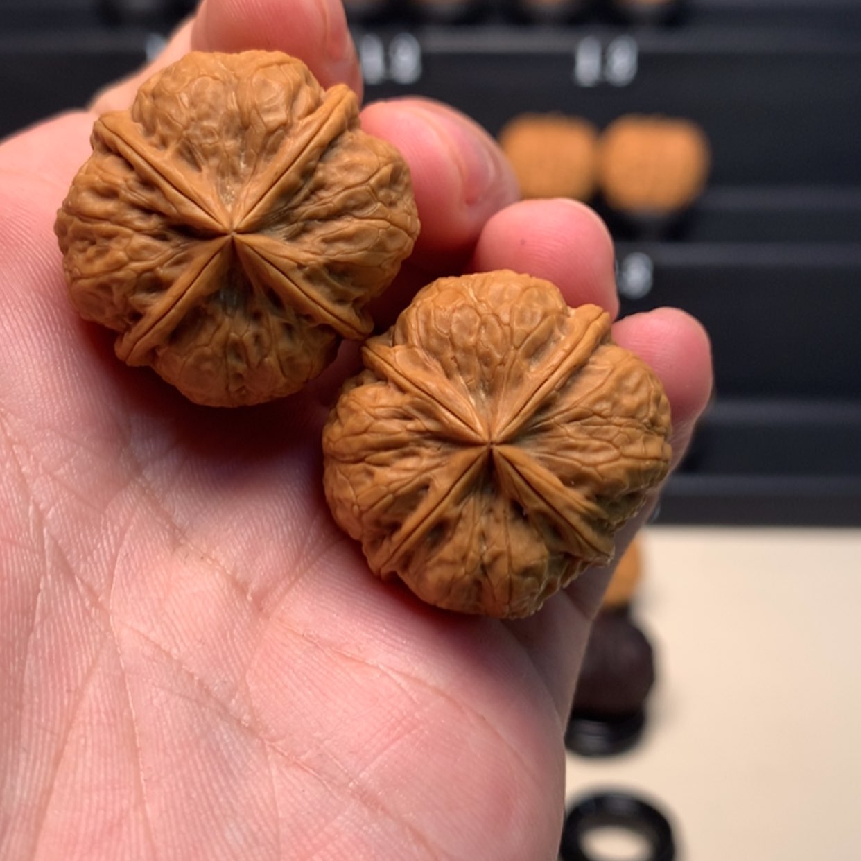 【闪购商品】文玩核桃吊坠天****藏