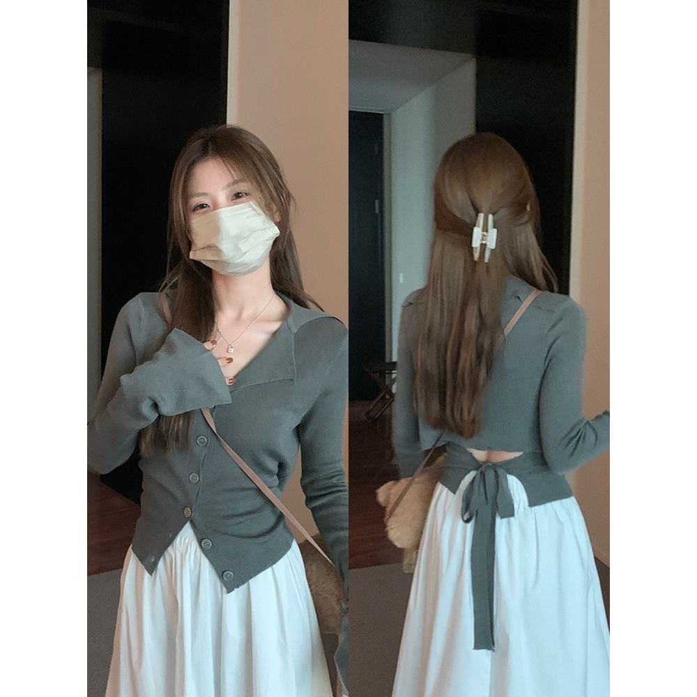 2024早春装新款设计感别致镂空露腰修身显瘦气质翻领小个子针织衫