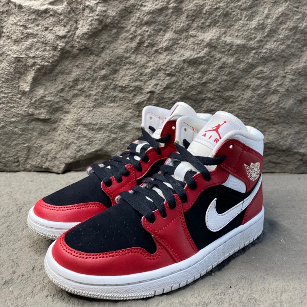 36.5码 AJ1 Mid 小芝加哥 红色 黑红 篮球鞋 二手无盒