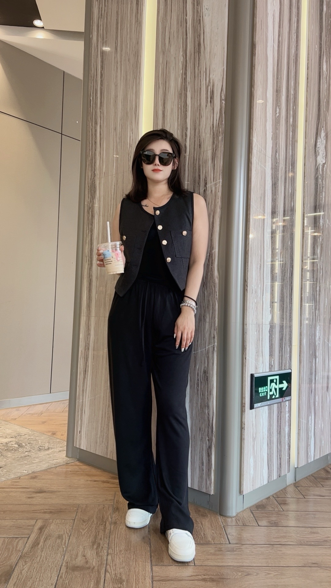 秋款定制洋气马甲气质显瘦时尚黑色网红