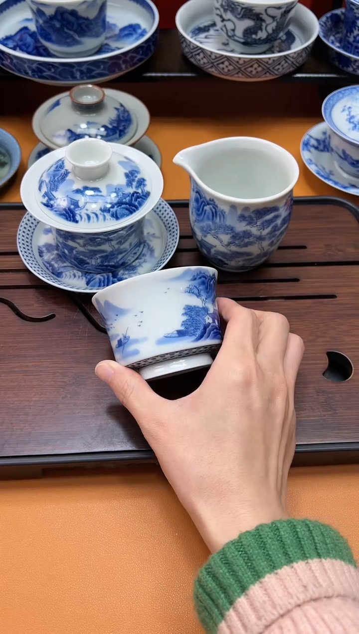 【闪购商品】陶瓷杯青花山水马蹄盖碗公道杯+2个主人杯