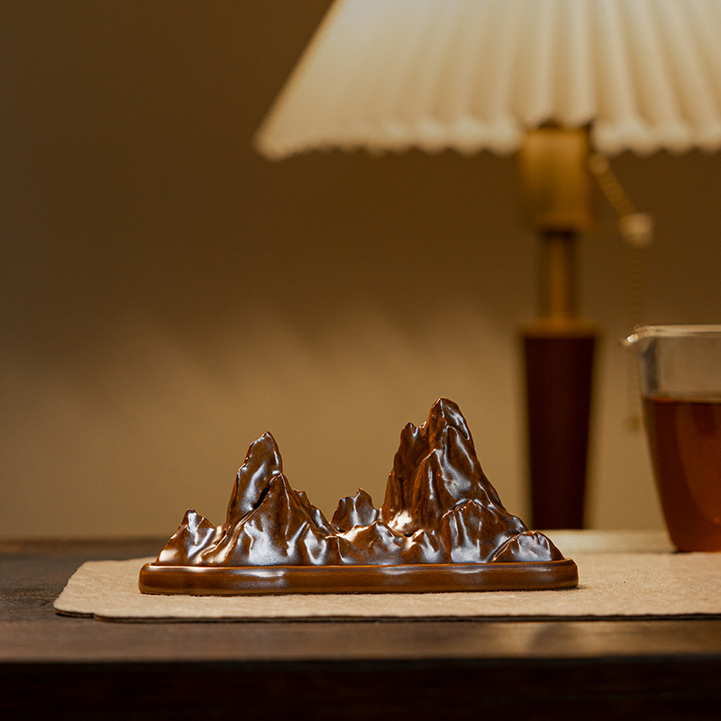 雨乐窑紫金釉山子炉仿生香炉