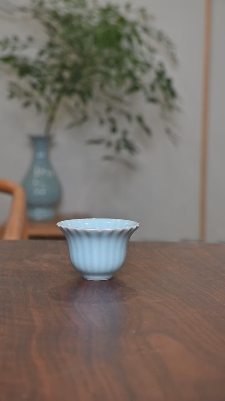 【闪购商品】其他微瑕天青釉朱家汝窑款青隽杯