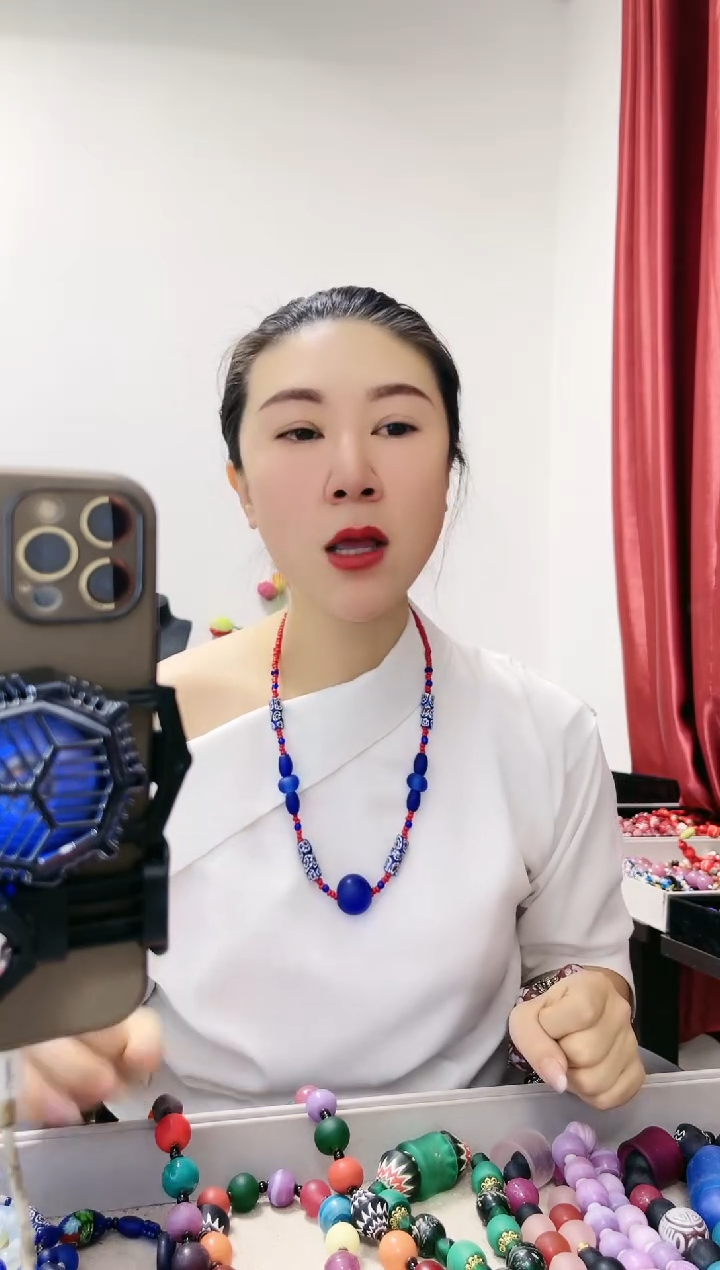 【闪购商品】琉璃颈饰12