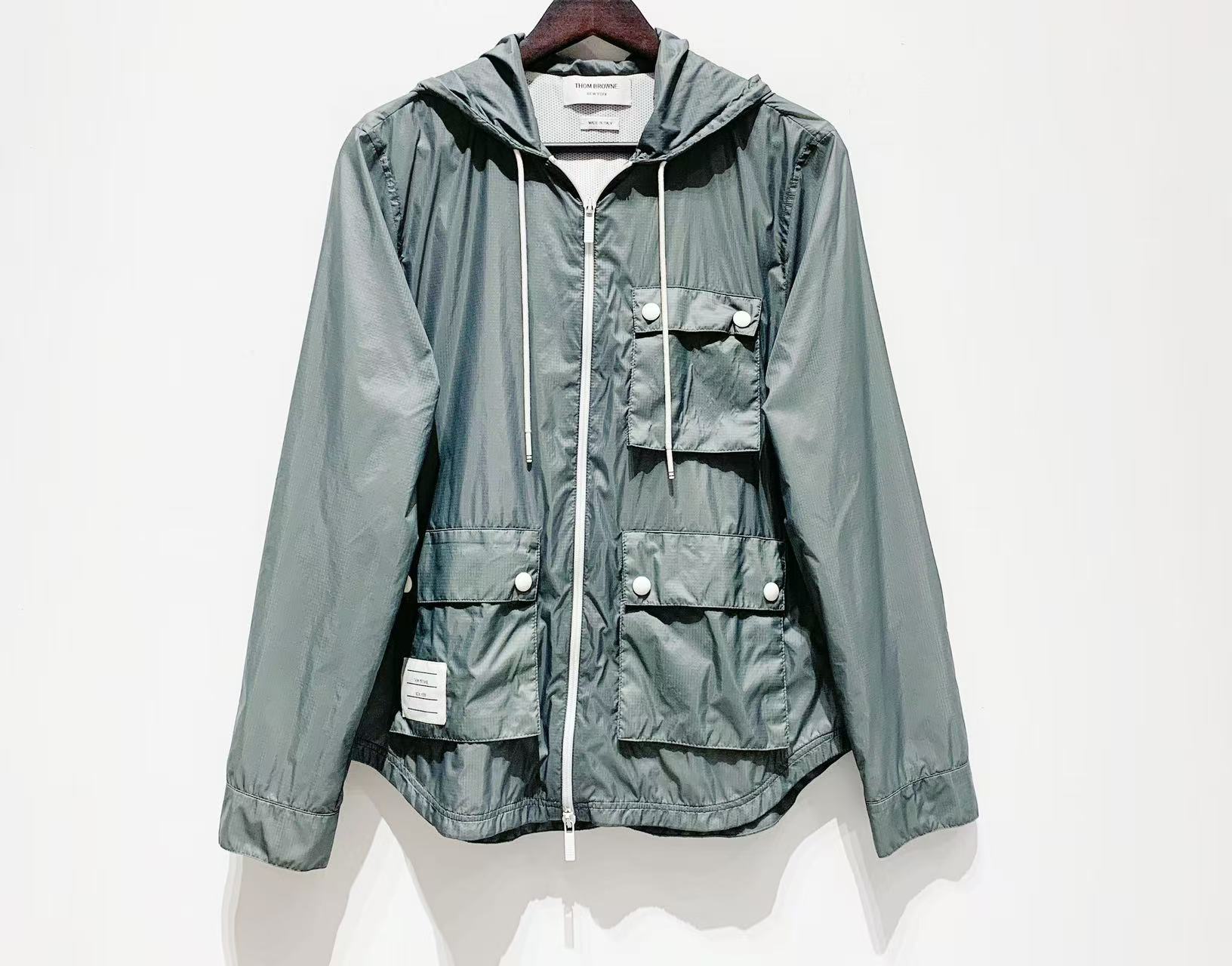 99新 THOMBROWNE 汤姆布朗FW21 多口袋 连帽外套 女款 40码