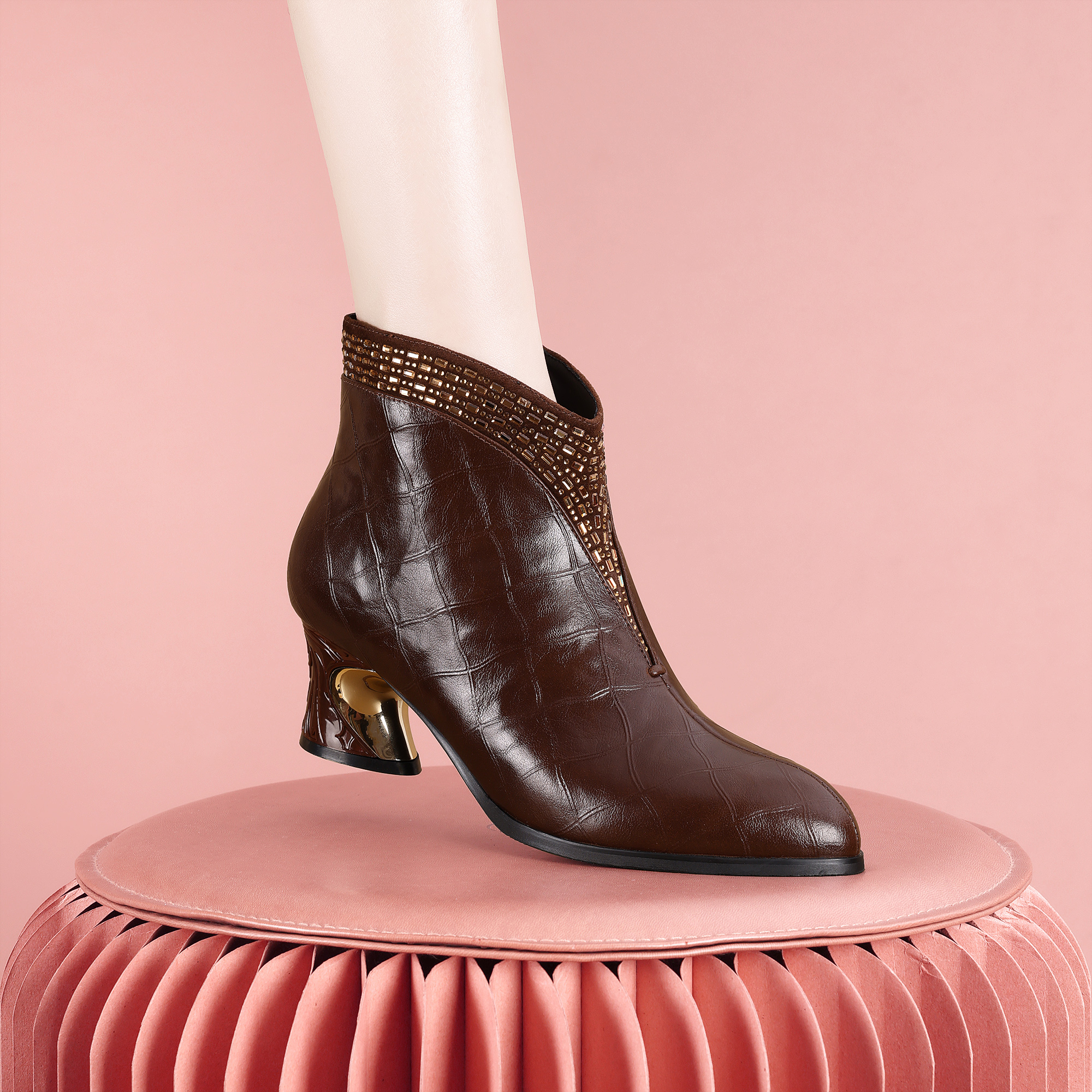 梵芮诗2024年新款保暖搭子秋冬洋气显瘦气质简约粗跟短靴-H1066