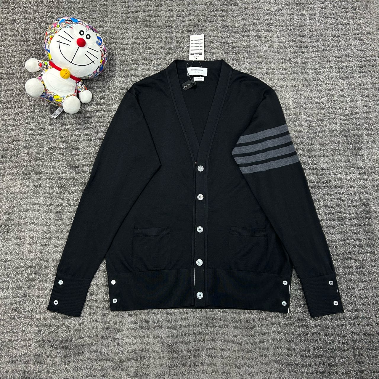 TB Thom Browne 四杠羊绒开衫外套 成色/98 尺码/4 DY7998