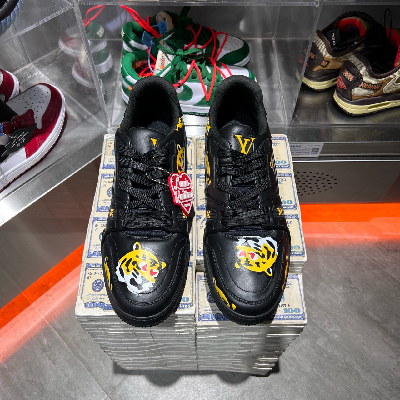 全新/43码/LV TRAINER NIGO 老虎 鞋/原盒/公价8999/YH10433