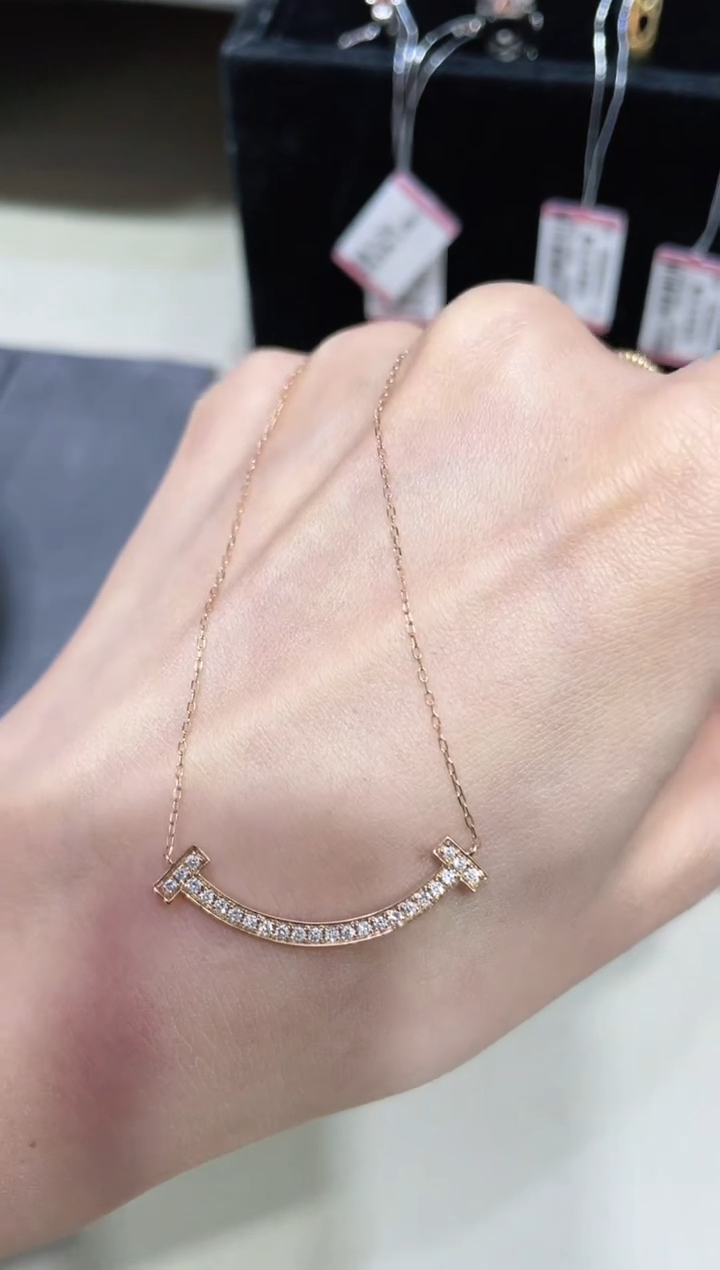 18K金镶嵌钻石项链 K玫