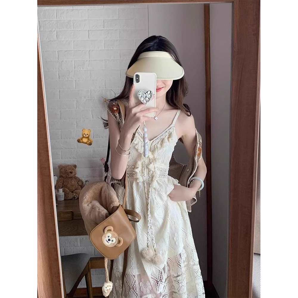 波西米亚民族风V领海边度假吊带连衣裙女夏季新款气质显瘦长裙子