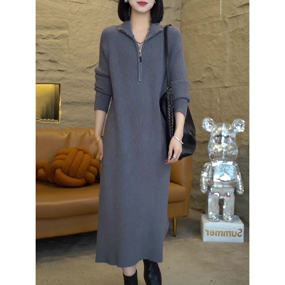 通勤年轻慵懒风针织连衣裙2025秋季新款宽松显瘦长袖遮肉直筒裙