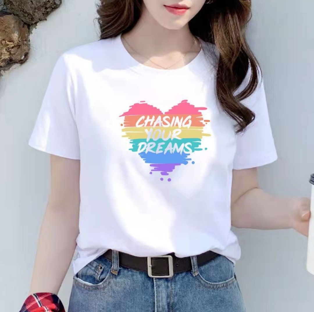 夏季女式休闲纯棉印花圆领T恤(炫彩爱心)图案短袖