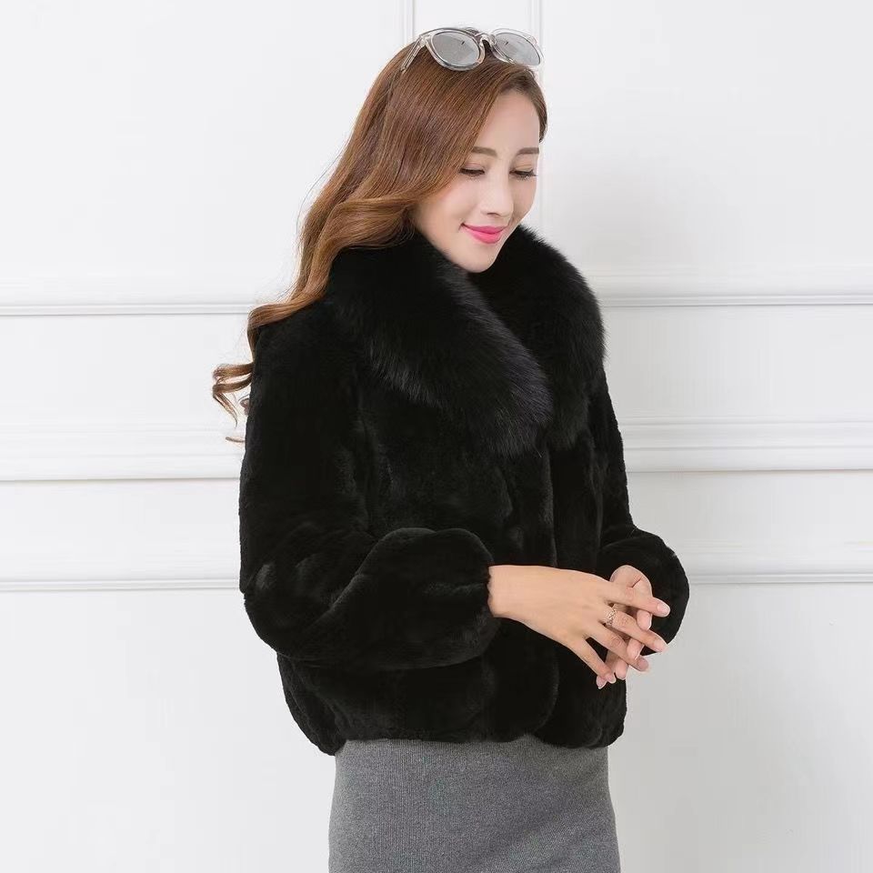 人造皮草 2025冬季新款时尚百搭洋气保暖加厚短款女士外套2