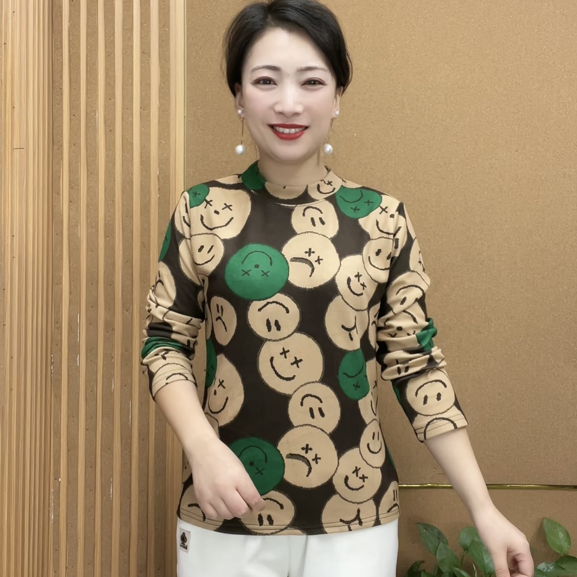 2024秋冬季新款时尚休闲宽松显瘦一体绒半高领打底衫
