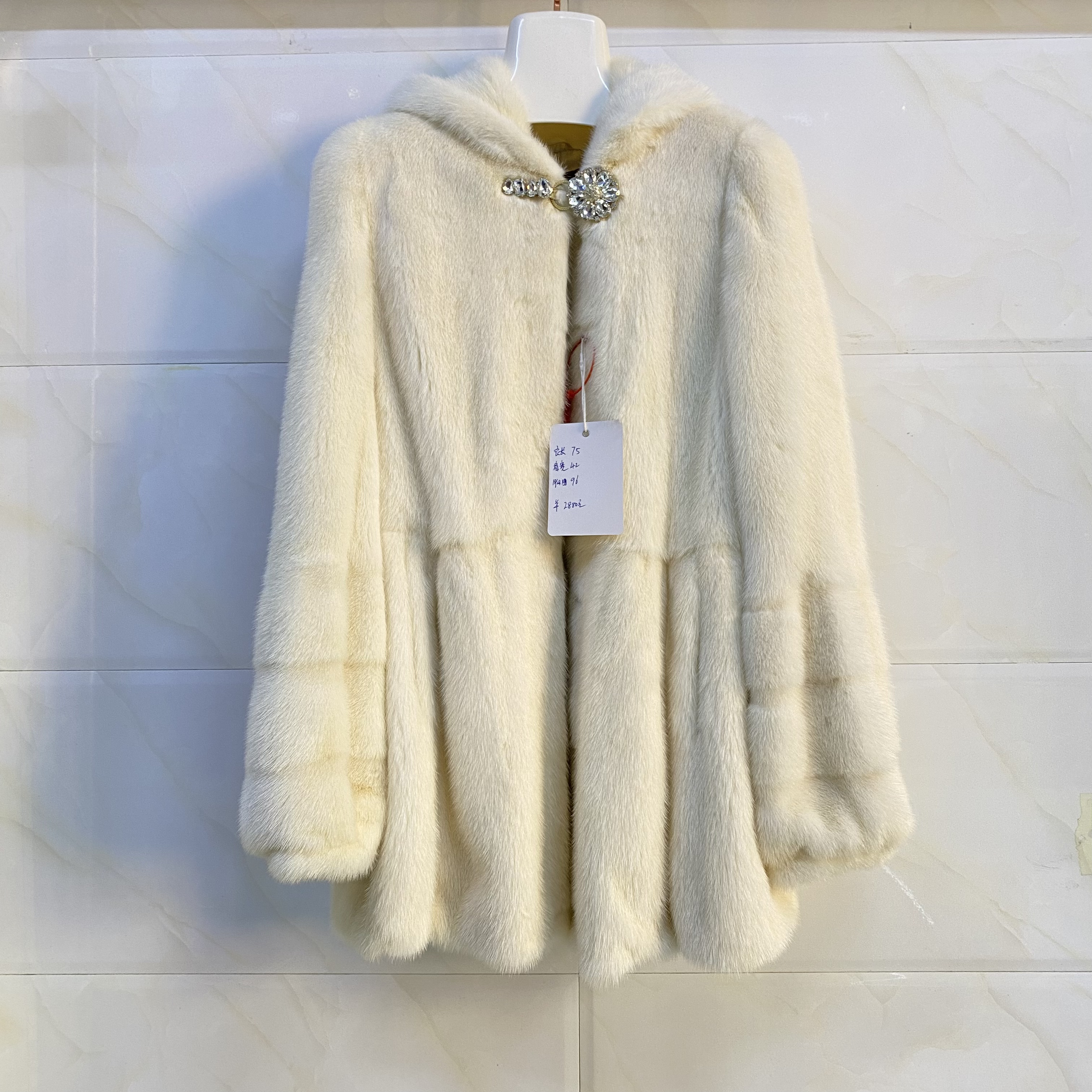 100斤以下 时尚外套水貂毛保暖显瘦白色气质轻奢女款