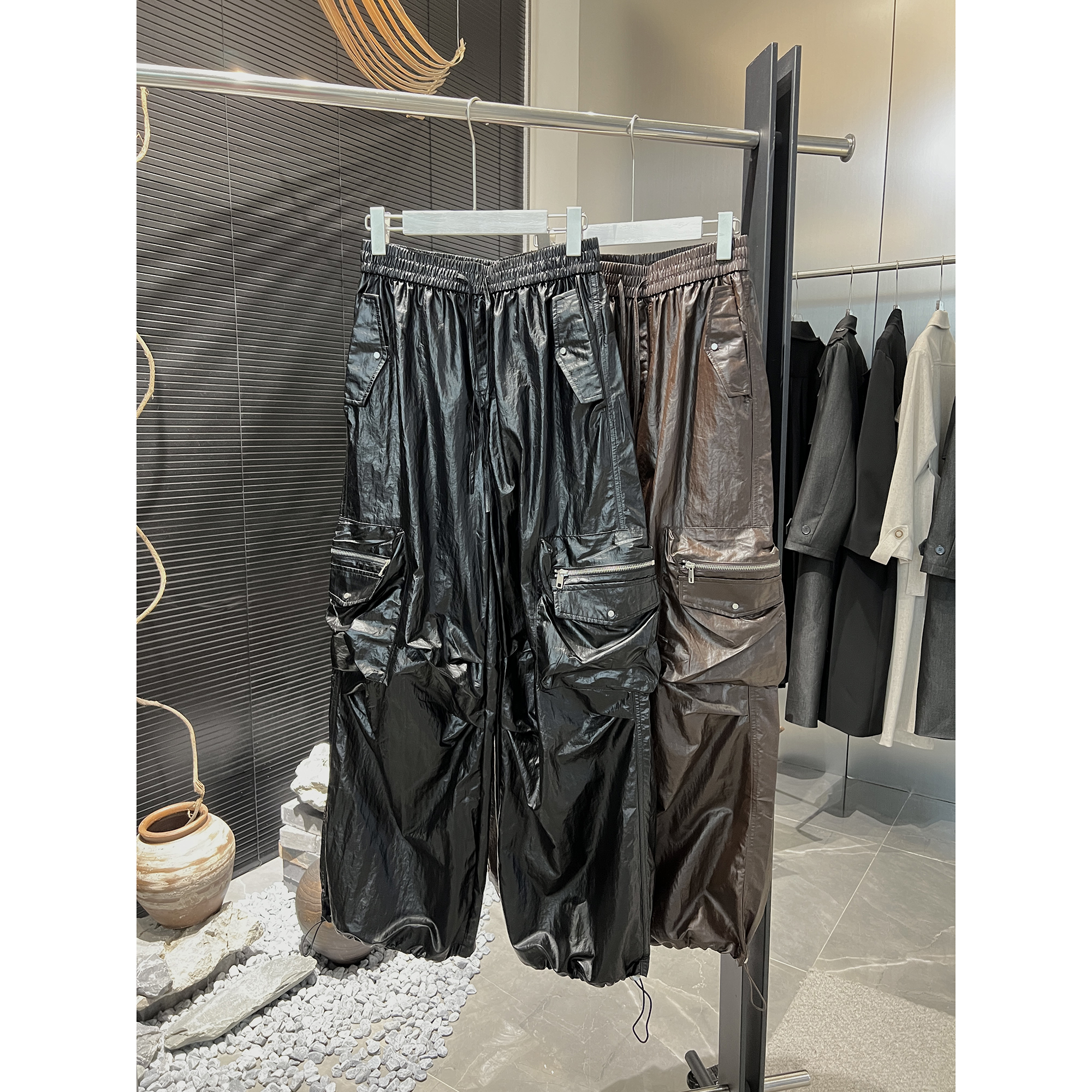 松紧腰大口袋束脚皮裤91932（清）