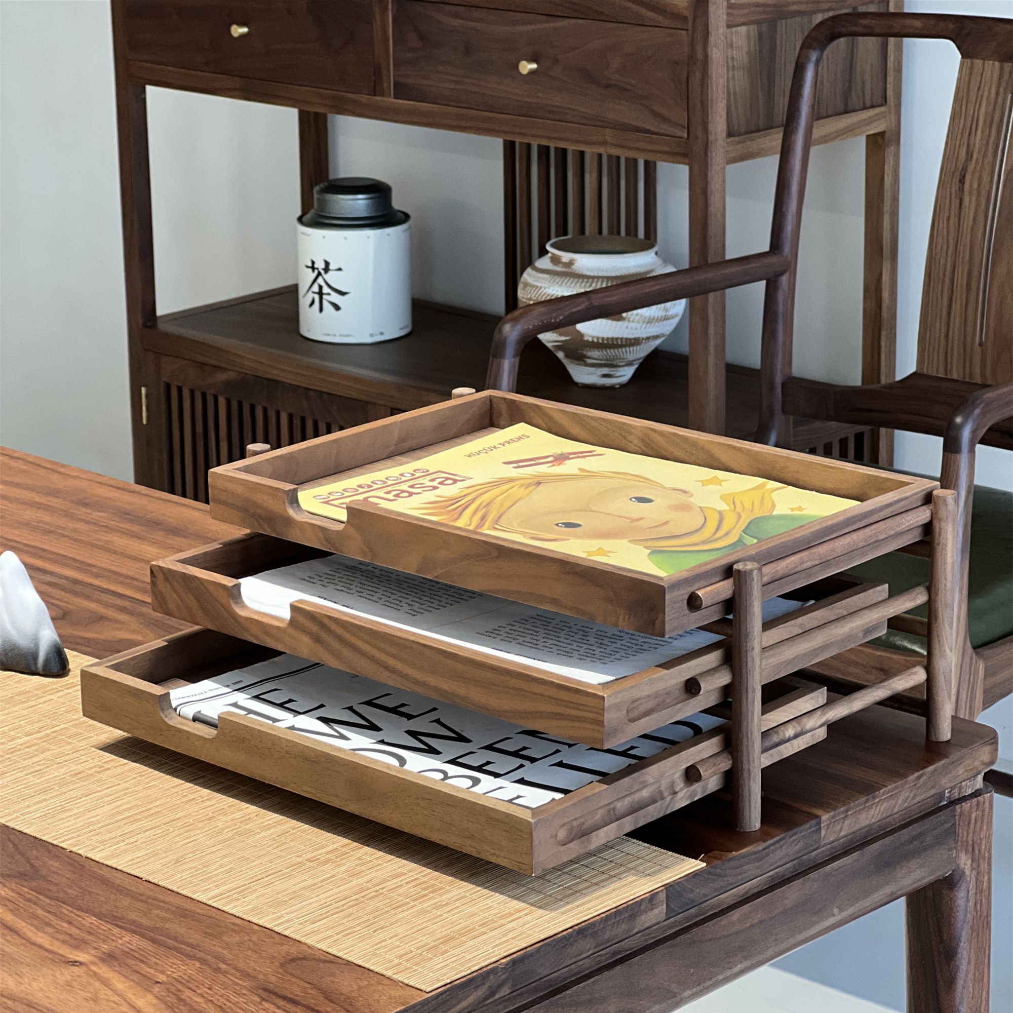 [三层文件夹]北美黑胡桃木置物架桌面整理架实木茶室抽屉式收纳盒