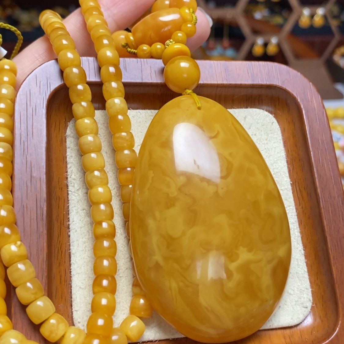 【闪购商品】蜜蜡颈饰未镶嵌手串