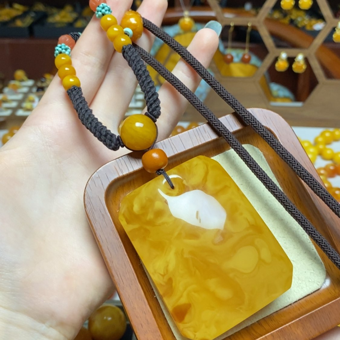 【闪购商品】蜜蜡颈饰未镶嵌项链
