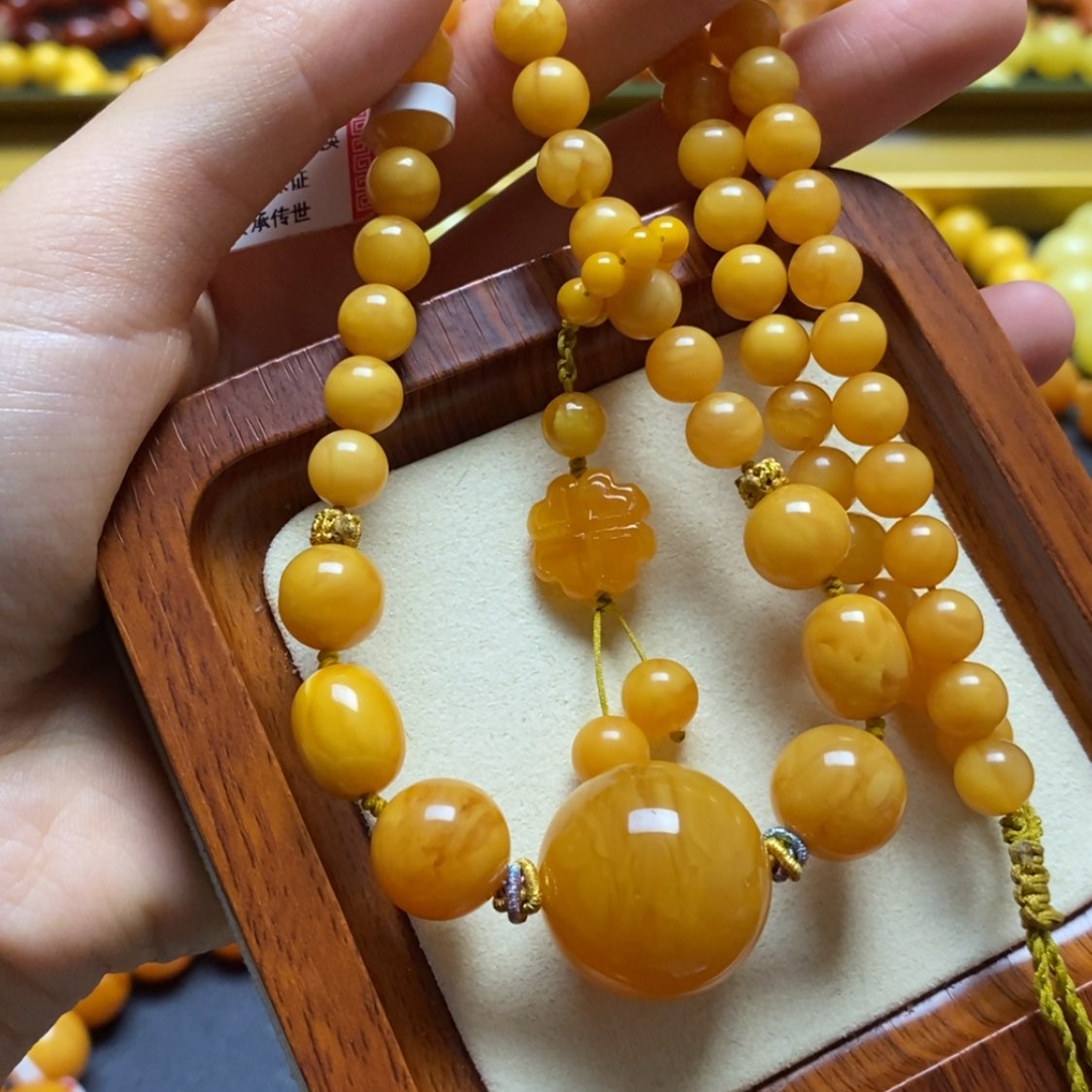 【闪购商品】蜜蜡裸石未镶嵌项链