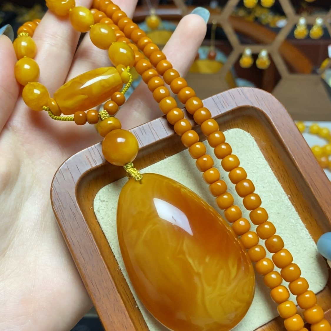 【闪购商品】蜜蜡颈饰未镶嵌项链
