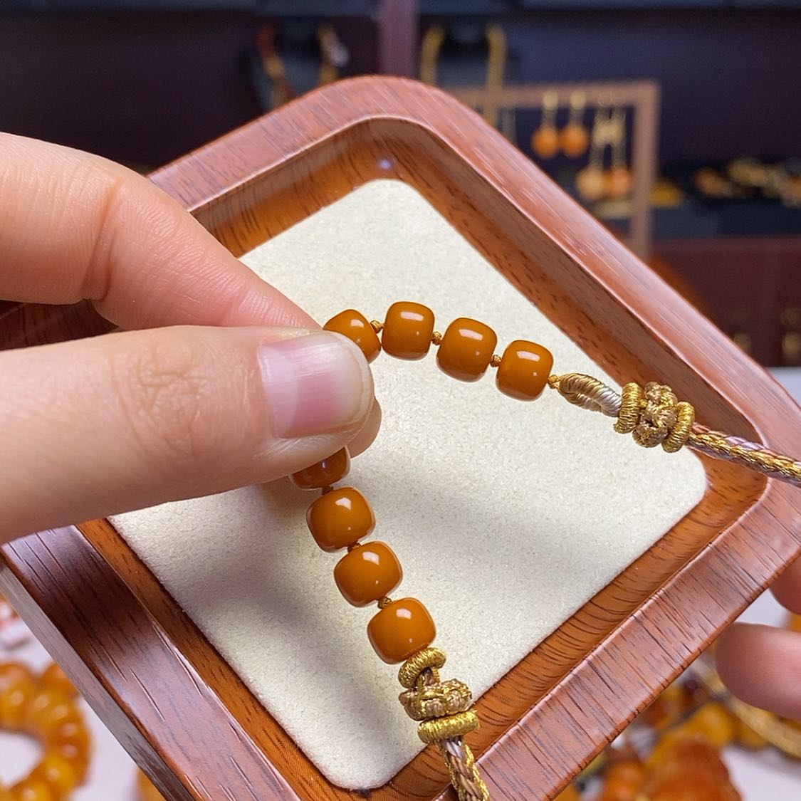 【闪购商品】蜜蜡裸石未镶嵌海*8颗散珠