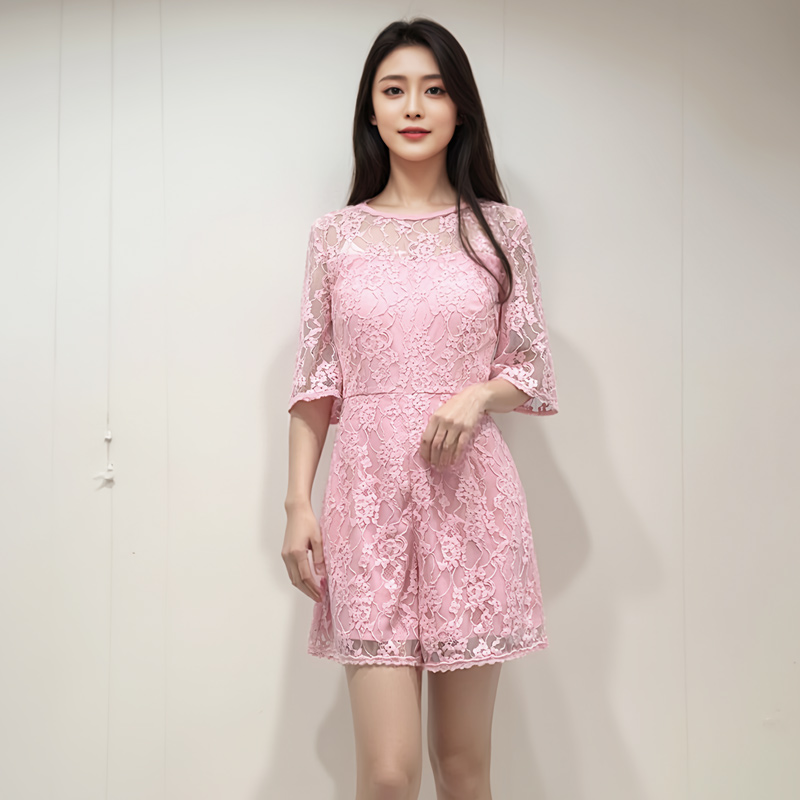 季候风夏季甜美时尚休闲镂空舒适棉质蕾丝短袖连体裤女8251KI908