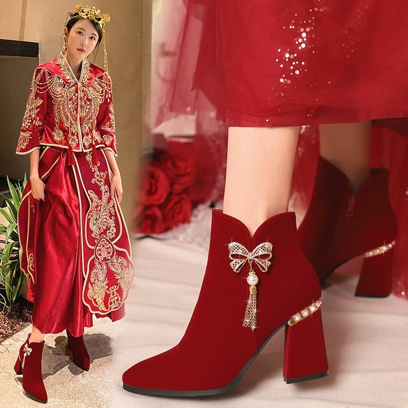 中式新娘婚靴女粗跟新款冬季尖头加绒红色高跟结婚靴子不累脚