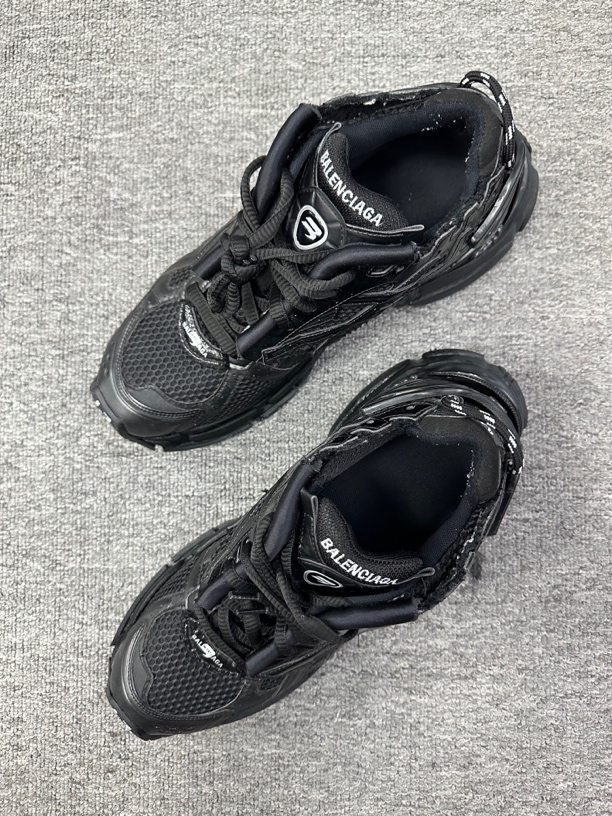 43 巴黎世家runner老爹鞋 黑色