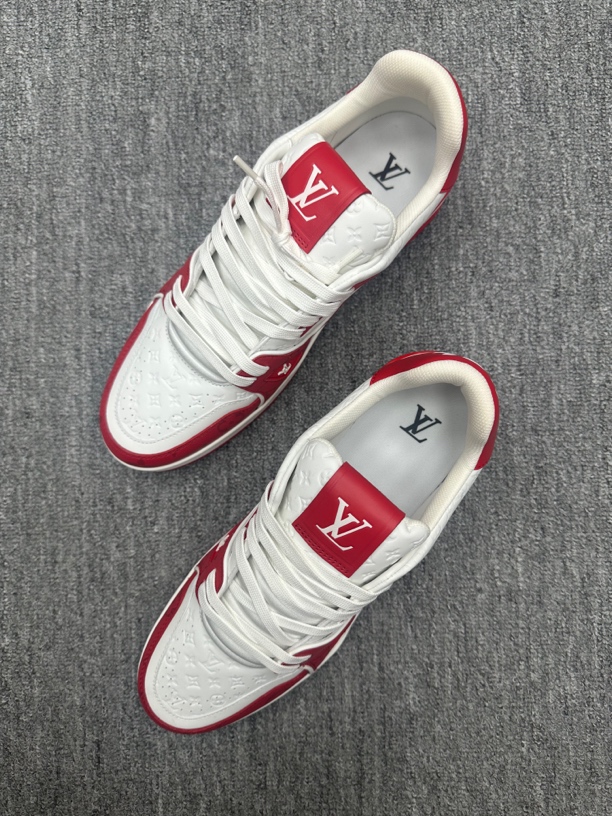 未使用 LouisVuitton/路易威登 44 lv trainer 白红板鞋全新