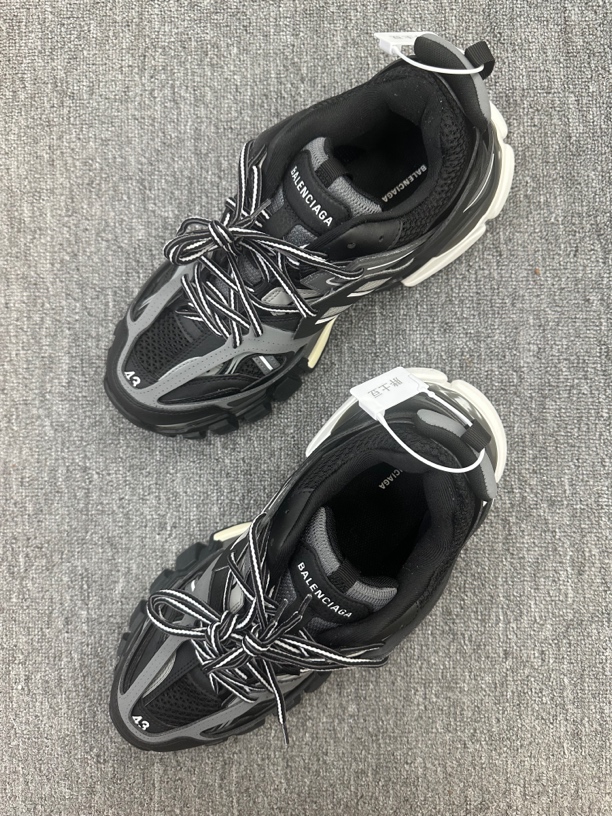 43 巴黎世家track 老爹鞋 黑灰 准新