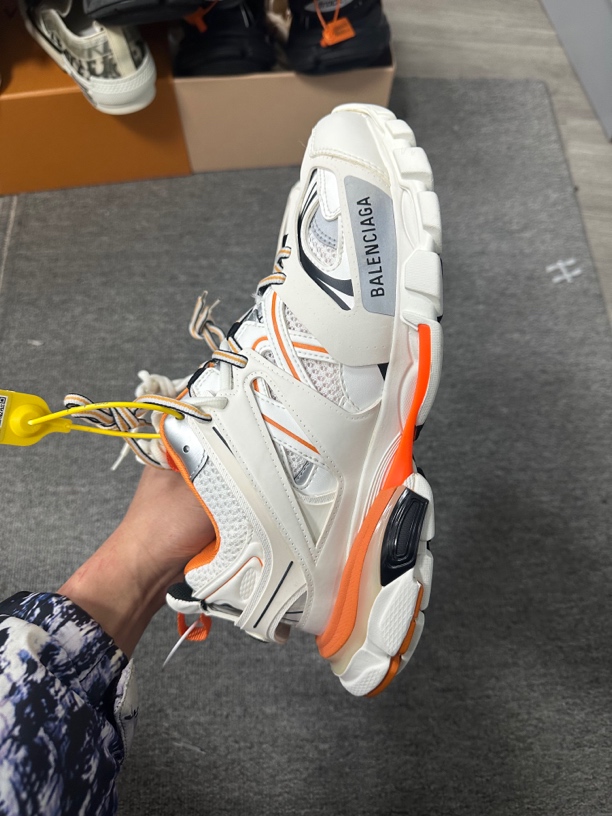 巴黎世家 track 白成 41 老爹鞋 原盒配件齐全