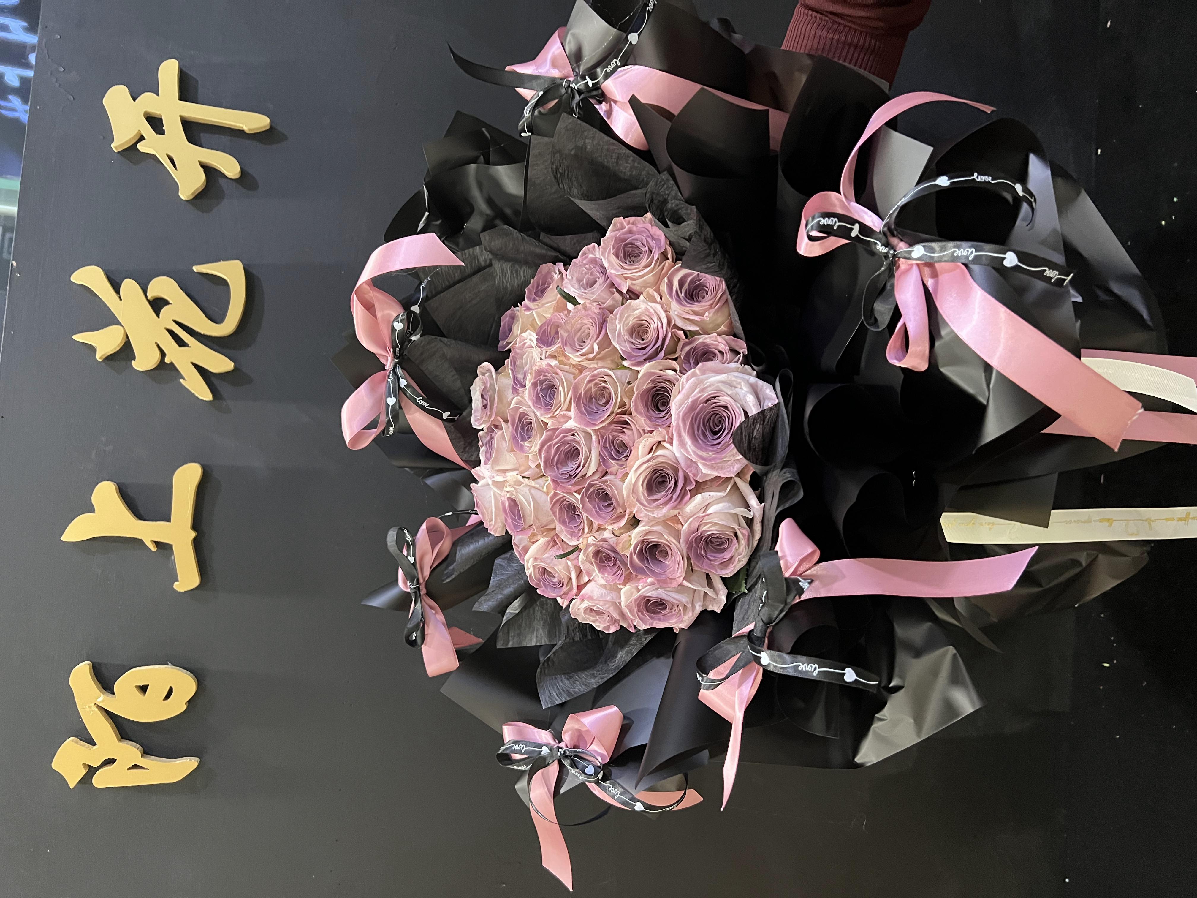 【热卖推荐乌梅子玫瑰】27支曼塔乌梅子玫瑰送女神爱人