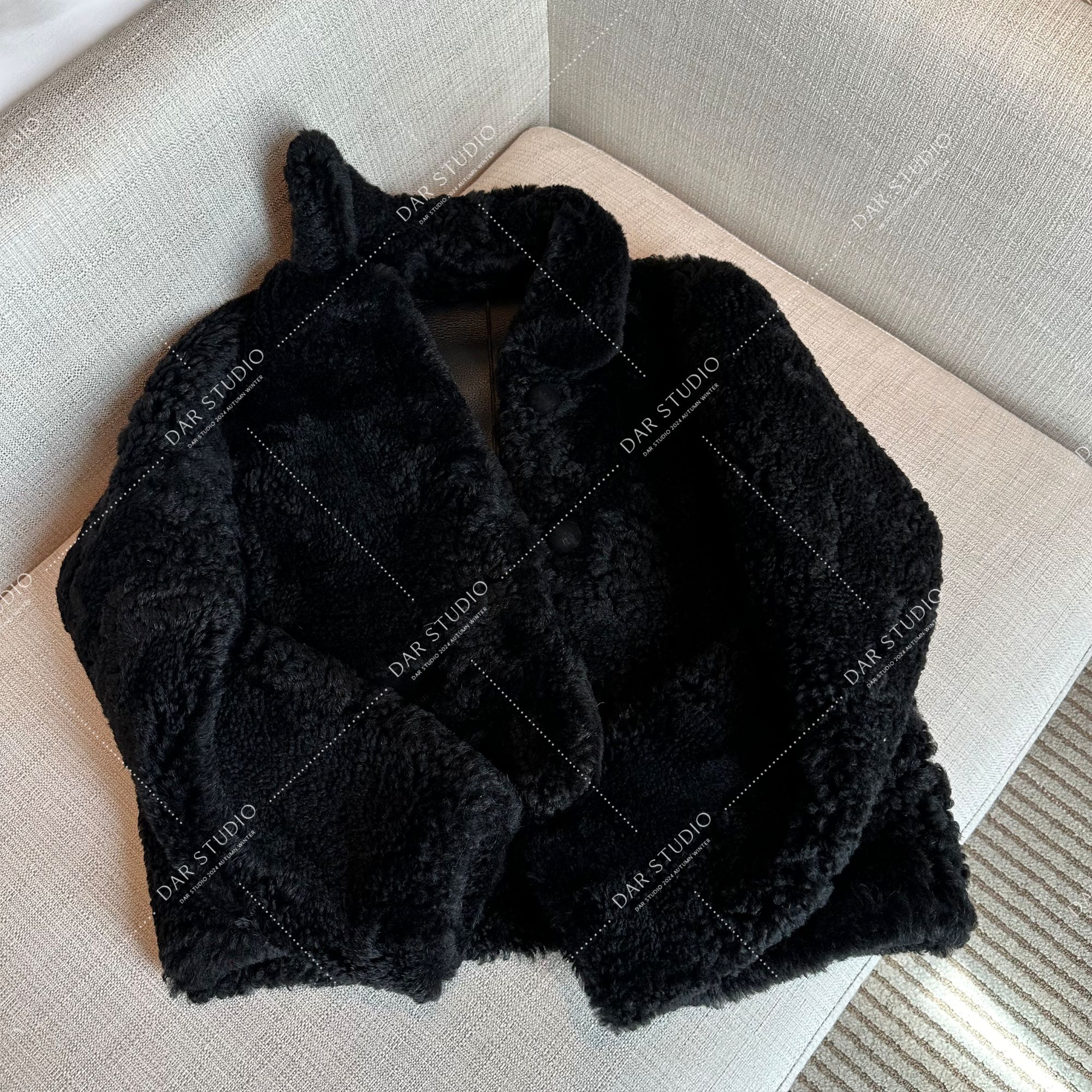 DAR STUDIO 【冰岛皮毛】2025冬季新款贵气高级感毛毛外套 84015