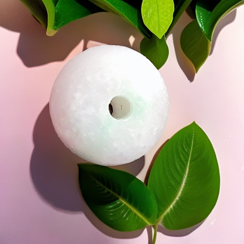 天然缅甸翡翠A货，吊坠时尚粉色简约气质锁骨链挂坠清新天然粉冰透