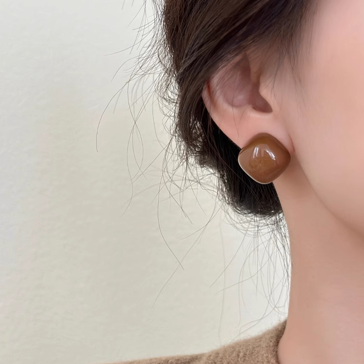 铜合金耳饰  美拉德秋冬咖色方形耳钉女气质轻奢高级感耳饰耳环潮