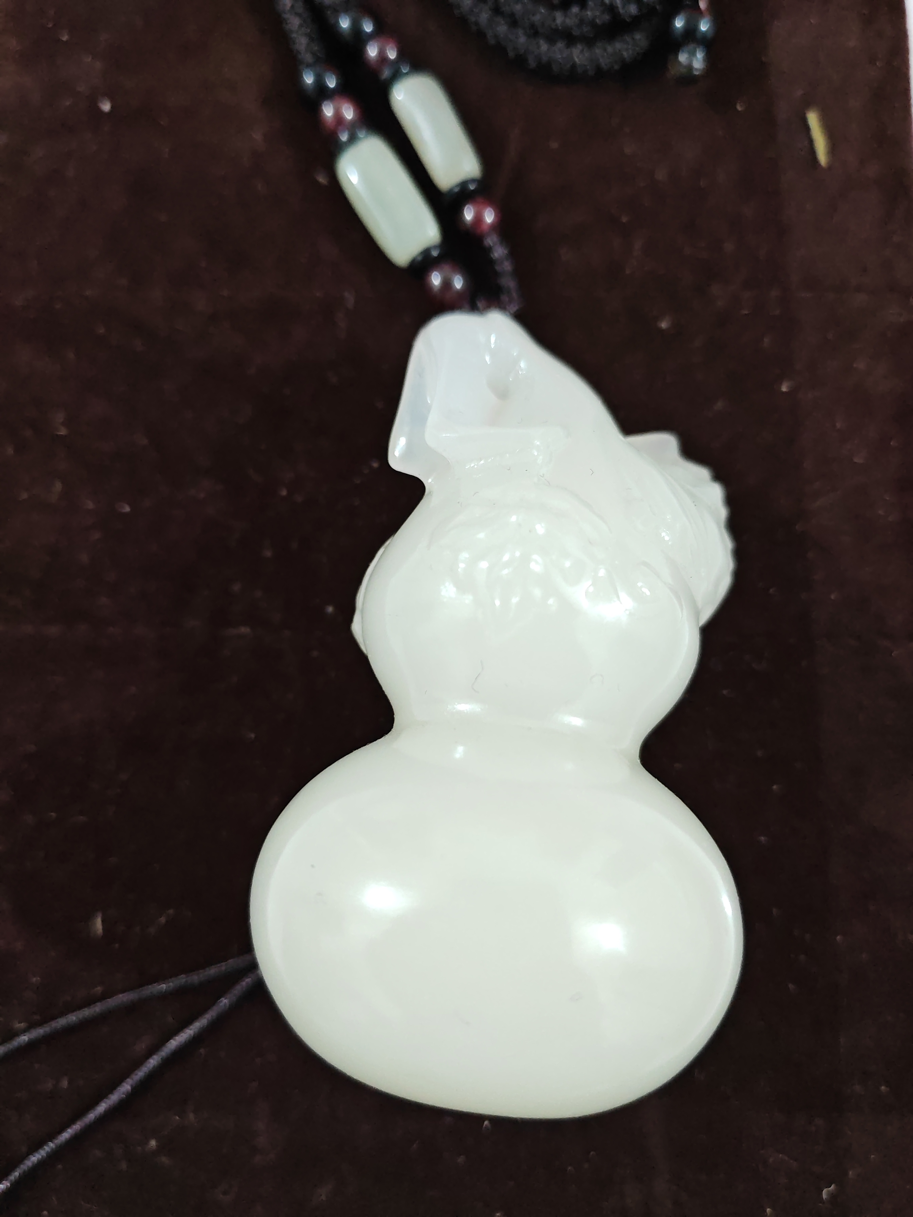 青海浅晴水暖白大把件葫芦配绳子礼盒随机发