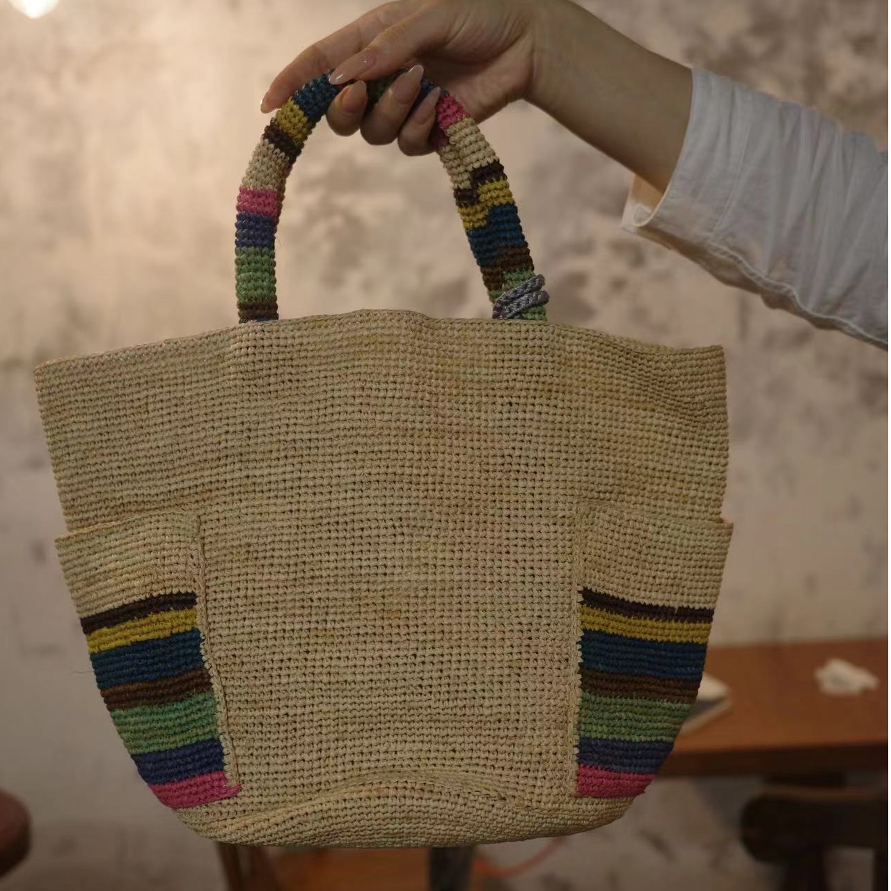 【张厂长家】彩虹肩带手提拉菲草包时尚休闲条纹编制拼色手提包包