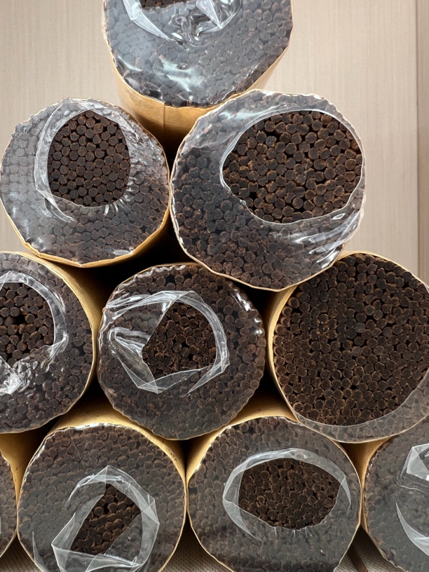 老挝红土线香 1.6 100克